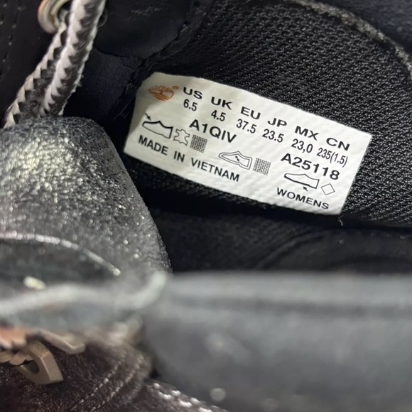 Timberland Black High-Top Sneakers - Picture 11 of 12